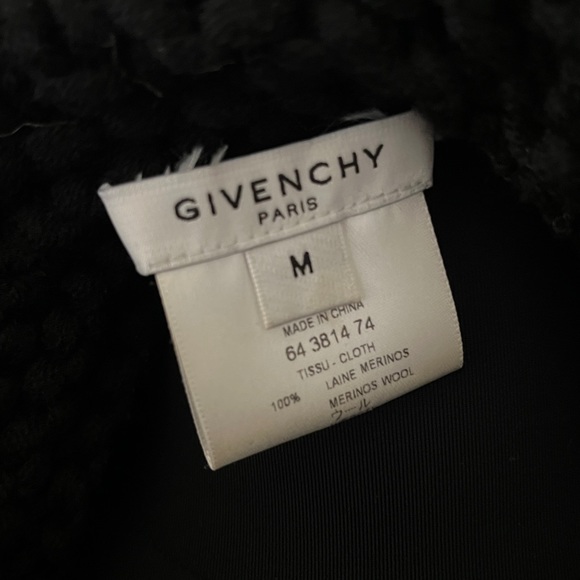 Authentic Givenchy Paris Knit Zip-up Shawl - Picture 8 of 9